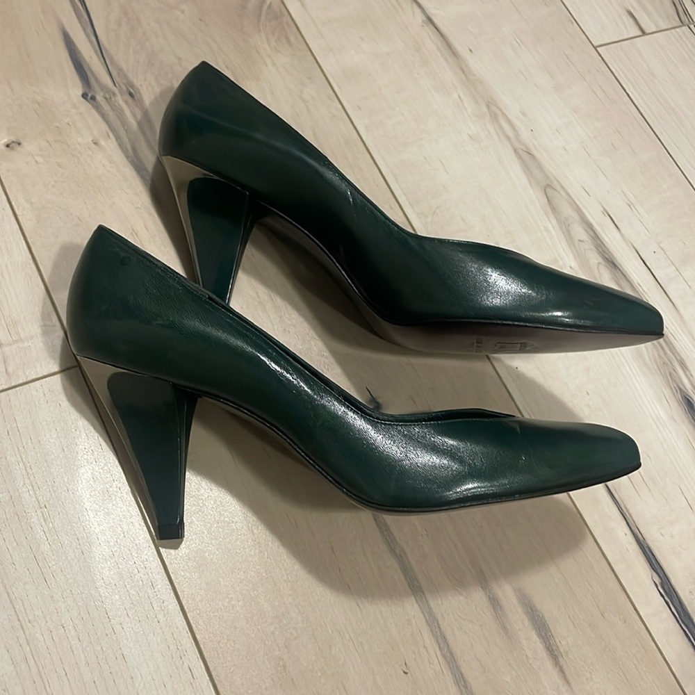 Stuart Weitzman Green Leather Pumps s8